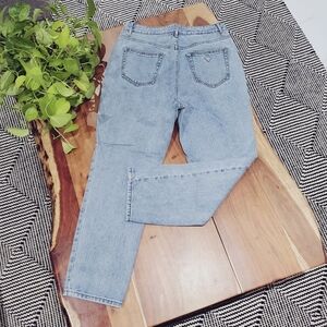 GUESS Super Rare Vintage High Rise Straight Fit Jeans Ankle Fit- Light Blue